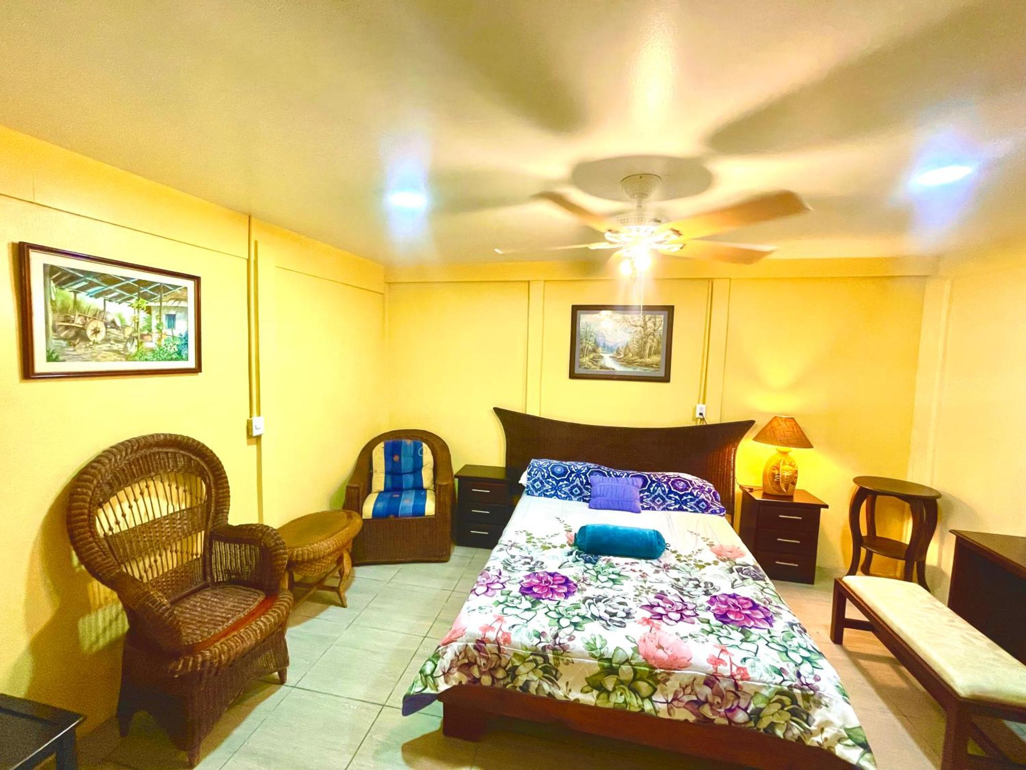 Hotel Tierra De Volcanes La Fortuna Exteriör bild